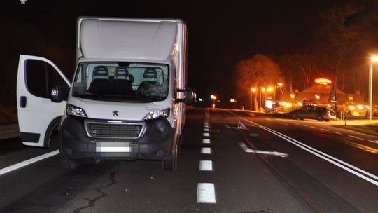 Tuligłowy: Pieszy potrącony przez samochód dostawczy