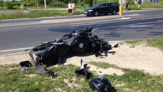 Turka: Suzuki zderzyło się z motocyklem (zdjęcia)