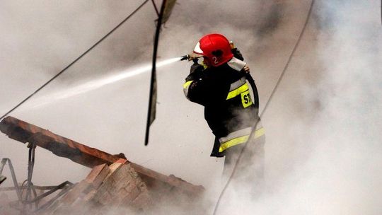 Turobin: Dzieci bawiły się zapałkami, spaliły stodołę