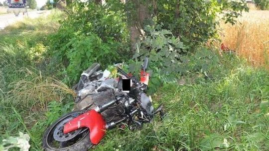 Turobin: Zderzenie motocykla z fiatem. 23-latek w szpitalu