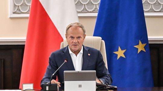 Tusk: ułaskawienie Bąkiewicza jest skandalem. Duda odpowiada