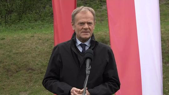 Tusk w 18. rocznicę wstąpienia Polski do UE: Niedaleko stąd ludzie giną dokładnie o to, o co staraliśmy się przez wiele lat