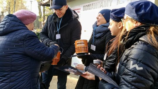 Tuż przed 1 listopada. Rok za rokiem grosz do grosza. Już 15 lat ratują zabytki