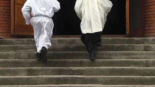 Tuż przed egzaminem gimnazjalnym na rekolekcje. Wyjazd konieczny, żeby mieć bierzmowanie?