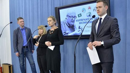 Twój Ruch sprawdza dach na kościele. "Jeśli trzeba powiadomimy prokuraturę"