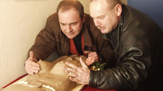 Tych słów o miłości nie zbywaj milczeniem