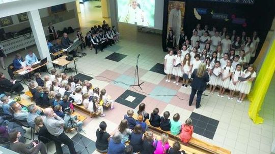 Tydzień Dialogu Międzypokoleniowego: Koncert w SP 51 w Lublinie