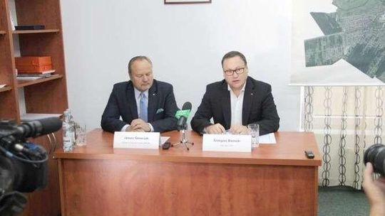 "Tykająca bomba epidemiologiczna". Senator Bierecki i prezydent nie chcą uchodźców