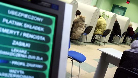 Tylko 660, zamiast 1232 zł. Kto będzie mógł płacić mniejszy ZUS?