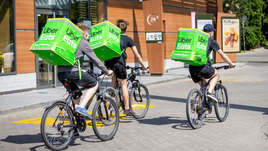 Uber Eats od dziś w Lublinie. Jedzenie można zamawiać ze 100 lokali w mieście