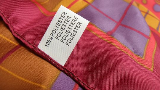 Ubrania nie mogą lądować w koszu. Miasto kontynuuje mobilną zbiórkę odpadów tekstylnych Mobilne zbiórki odpadów tekstylnych