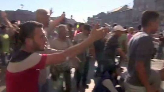 Uchodźcy w Europie. Jeszcze nie ma kryzysu na polskiej granicy. Kopacz: "Jesteśmy gotowi na każdy wariant"