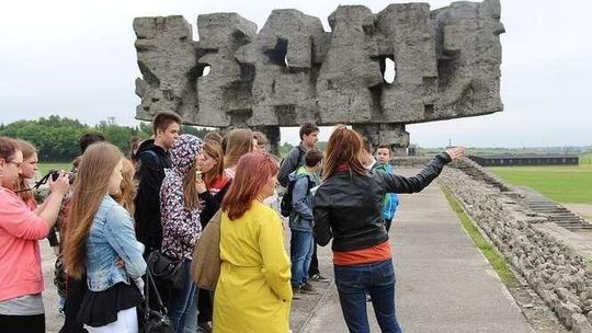 Ucieczki z KL Lublin. Uczniowie poznają historie więźniów Majdanka