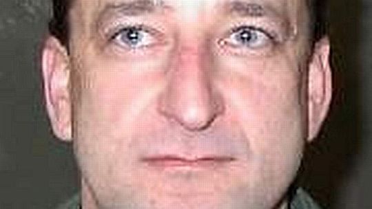 Uciekł więzień. Policja szuka przestępcy seksualnego w całym kraju