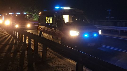 Uciekła ze szpitala psychiatrycznego. W nocy spacerowała po torowisku