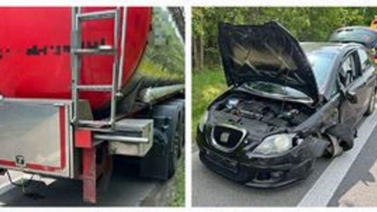 Ucierpiały tylko pojazdy i portfel 73-letniego sprawcy