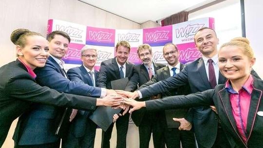 Uczelnia podpisała umowę z przewoźnikiem. Wizz Air rekrutuje pilotów