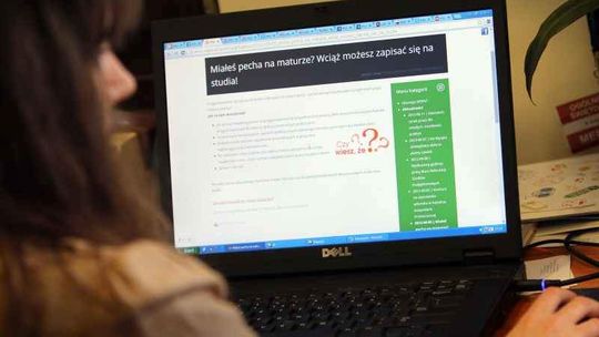 Uczelnie kuszą: Zacznij studia bez matury, zdasz za rok. Ministerstwo: To naruszanie prawa
