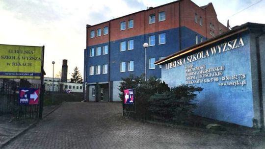 Uczelnię w Rykach czeka kontrola: problemy z wypłatą stypendiów