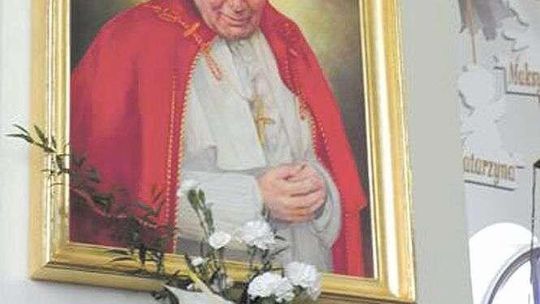 Uczeń tej szkoły musi wiedzieć o papieżu prawie wszystko 