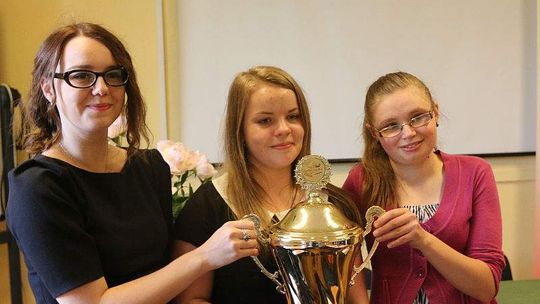 Uczennice z Lublina najlepsze w Polsce z wiedzy o wynalazkach