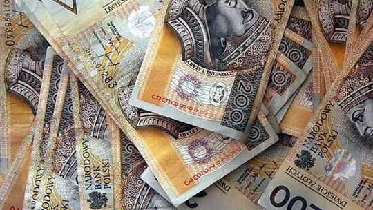Uczniowie nauczą się jak gospodarować pieniędzmi