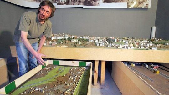 Uczniowie poznawali zwyczaje Bożego Narodzenia i Chanuki