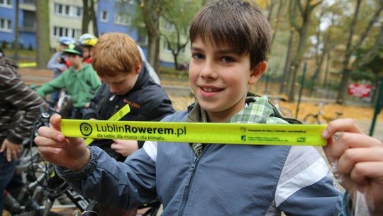Uczniowie uczyli się bezpiecznie jeździć na rowerach (zdjęcia, wideo)