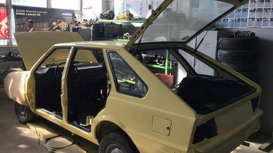 Uczniowie wzięli się za staruszka. Król polskich szos jak nowy