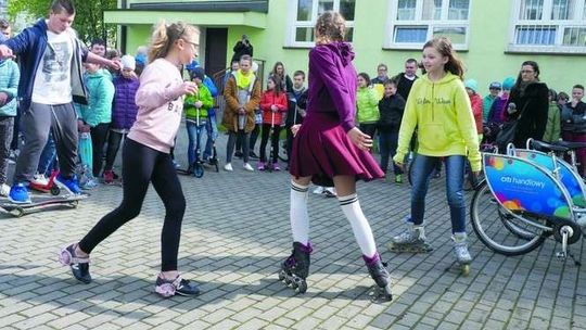 Uczniowie z 25 szkół Lublina walczą o nagrody. Muszą tylko jeździć na rowerach