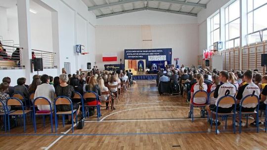 Uczniowie ZDZ w Białej Podlaskiej mają nową halę sportową