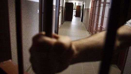 Ugodził nożem kolegę. Twierdzi, że bronił bliskiej osoby