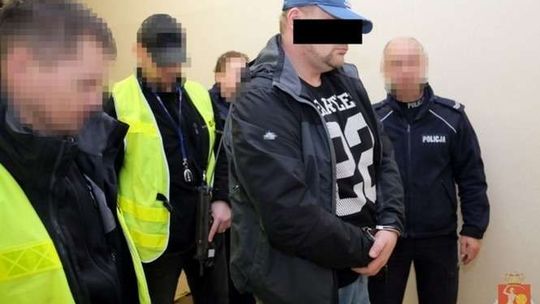 Ukradł 1,2 mln zł. Konwojent ukrywał się w Kazimierzu Dolnym