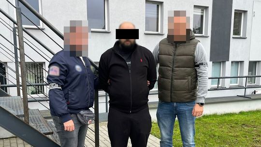 Ukradł biżuterię za prawie 100 tys. zł. Policjanci dopadli go po trzech latach