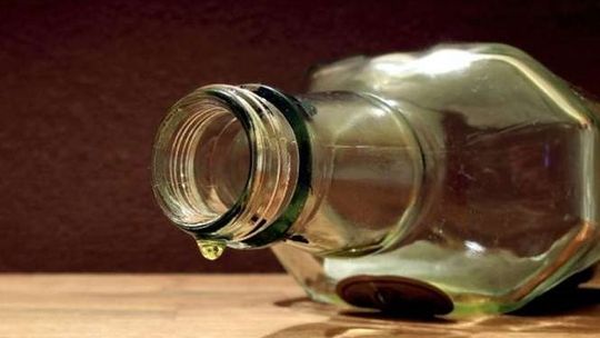 Ukradł dwie butelki alkoholu warte 2 tys. zł