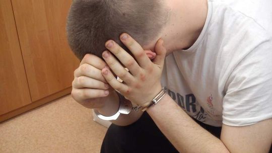 Ukradł szalik na meczu piłkarskim