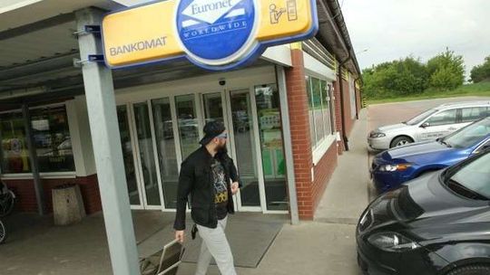 Ukradli bankomat z Biedronki w Lublinie. To już drugi taki przypadek