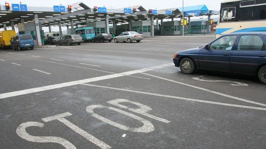 Ukraińcy blokują granicę z Polską. Protest po zmianie przepisów celnych ws. samochodów na polskich rejestracjach