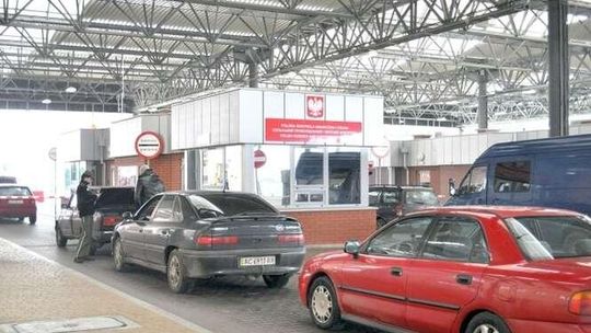 Ukraińcy wjeżdżają do Unii Europejskiej bez wiz. Jaki ruch na granicy?