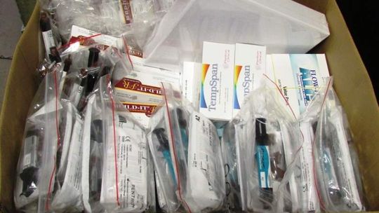 Ukrainiec chciał przemycić materiały dentystyczne