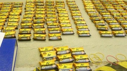 Ukrainiec miał 3884 paczek z nasionami konopi indyjskich