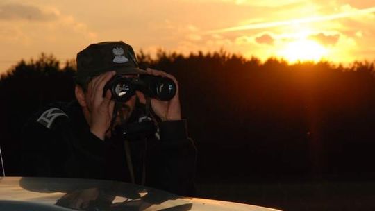 Ukrainiec przepłynął przez Bug. Próbował dostać się do Francji