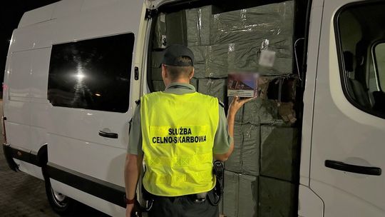Ukrainiec wiózł busem e-papierosy warte kilka milionów