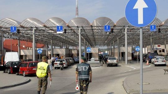 Ukraiński tir wjechał na przejście graniczne w Hrebennem, a w nim kierowca z 3 promilami