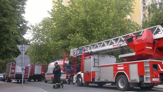 Ul. Chęcińskiego: Pożar windy. 8 osób w szpitalu