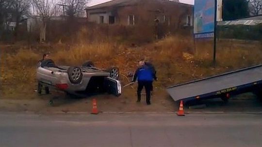Ul. Choiny: Audi dachowało. Kierowca w szpitalu (wideo)