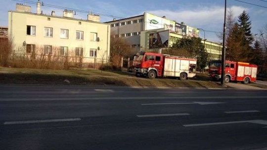 Ul. Diamentowa: Pożar w budynku. Jedna osoba ranna