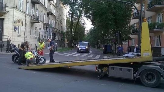 Ul. Okopowa: Zderzenie samochodu i motocykla