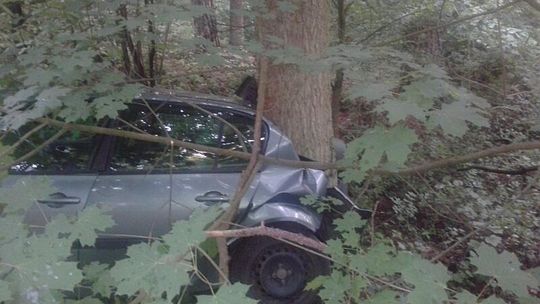 Ul. Osmolicka: Rozbił samochód i uciekł