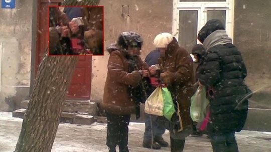 Ul. Targowa: Kwitnie handel papierosami bez akcyzy